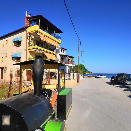 Comfortable Apartment Near The Central Beach نيا سكيوني المظهر الخارجي الصورة