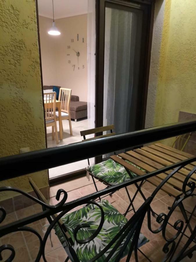 Comfortable Apartment Near The Central Beach نيا سكيوني المظهر الخارجي الصورة